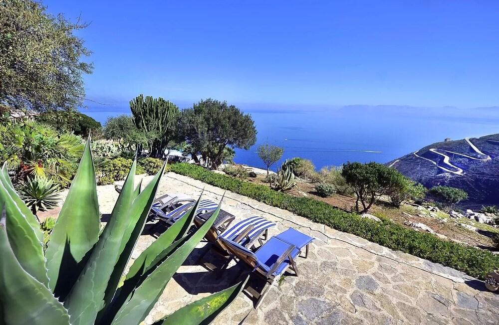 Baglio La Luna - Bed & Breakfast 3*